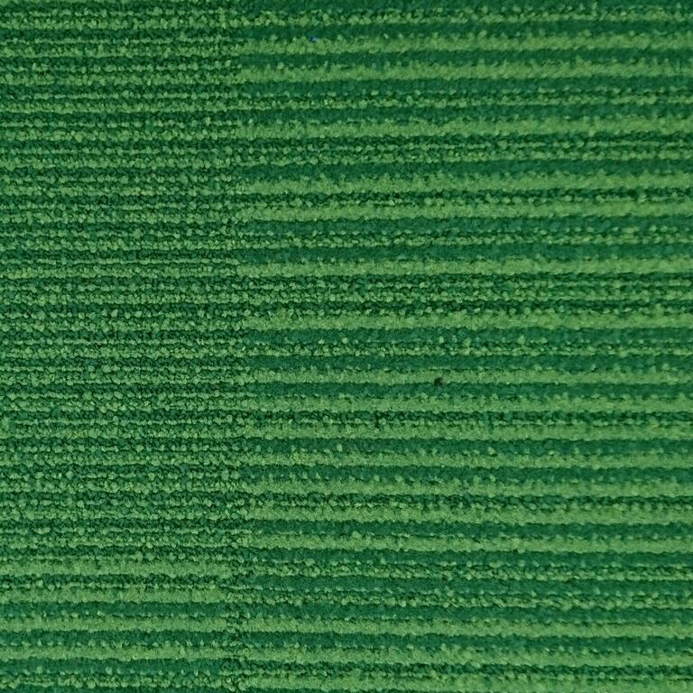 Equilibrium Green Grass / Interface / Boucle (lussenpool) / 50 cm x 50 cm / Groen