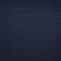 Op zoek naar tapijttegels van Interface? Key Features in de kleur Midnight Blue is een uitstekende keuze. Bekijk deze en andere tapijttegels in onze webshop.