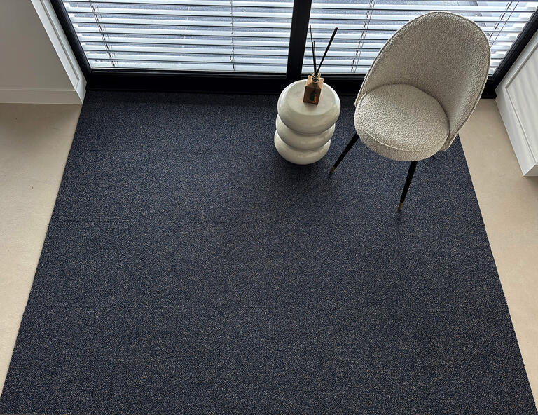 Touch & Tones 101 Second Choice Ingra Blue / Interface / Boucle (lussenpool) / 50 cm x 50 cm / Blauw, Oranje