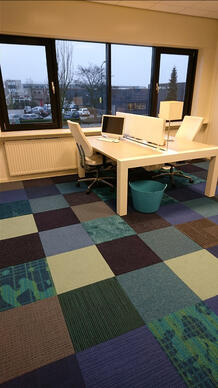 Shuffle It Mix & Match Shades of Blue bij Interface kantoor Veenendaal